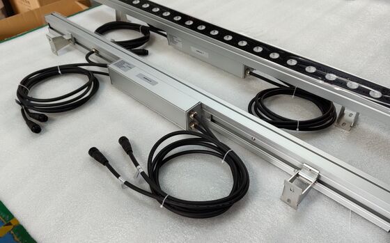 3 سنوات فترة الضمان مصابيح غاسلة الجدران LED سبائك الألومنيوم بطول 1 متر وحلول الإضاءة لإضاءة الواجهات المعمارية