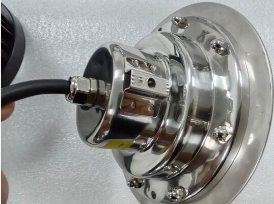 مصابيح LED تحت الماء 100lm / w DC24V إضاءة مضادة للماء طويلة الأمد للمسبحات النافورة والعناصر المائية الزخرفية