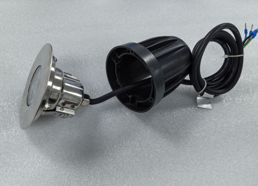 IK10 تصنيف مصابيح السباحة الغائمة 3W LED مضادة للماء حلول الإضاءة تحت الماء للمسبحات البرك وميزات المياه