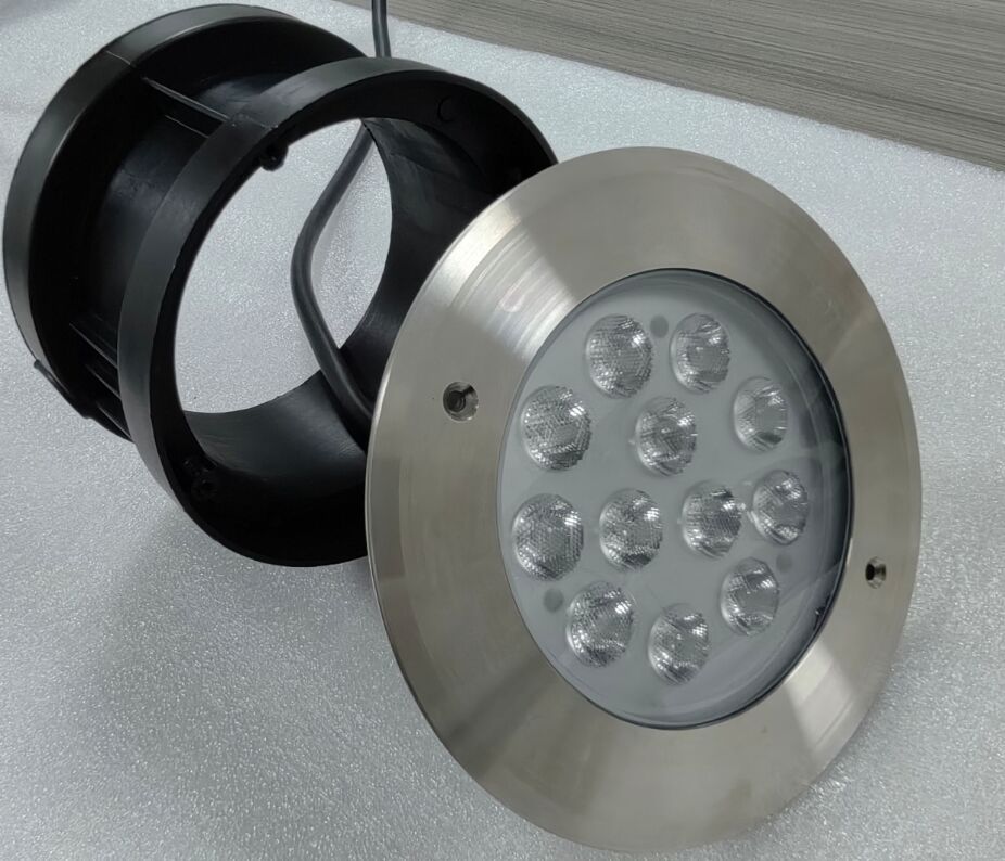 تشغيل جهاز التحكم عن بُعد إطفاء DMX دالي مصابيح حمام سباحة LED مع كفاءة الضوء 100lmw وزاوية شعاع 15 30 45 60 درجة